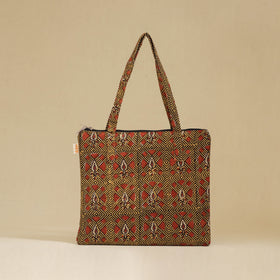Handcrafted Quilted Handbag 02