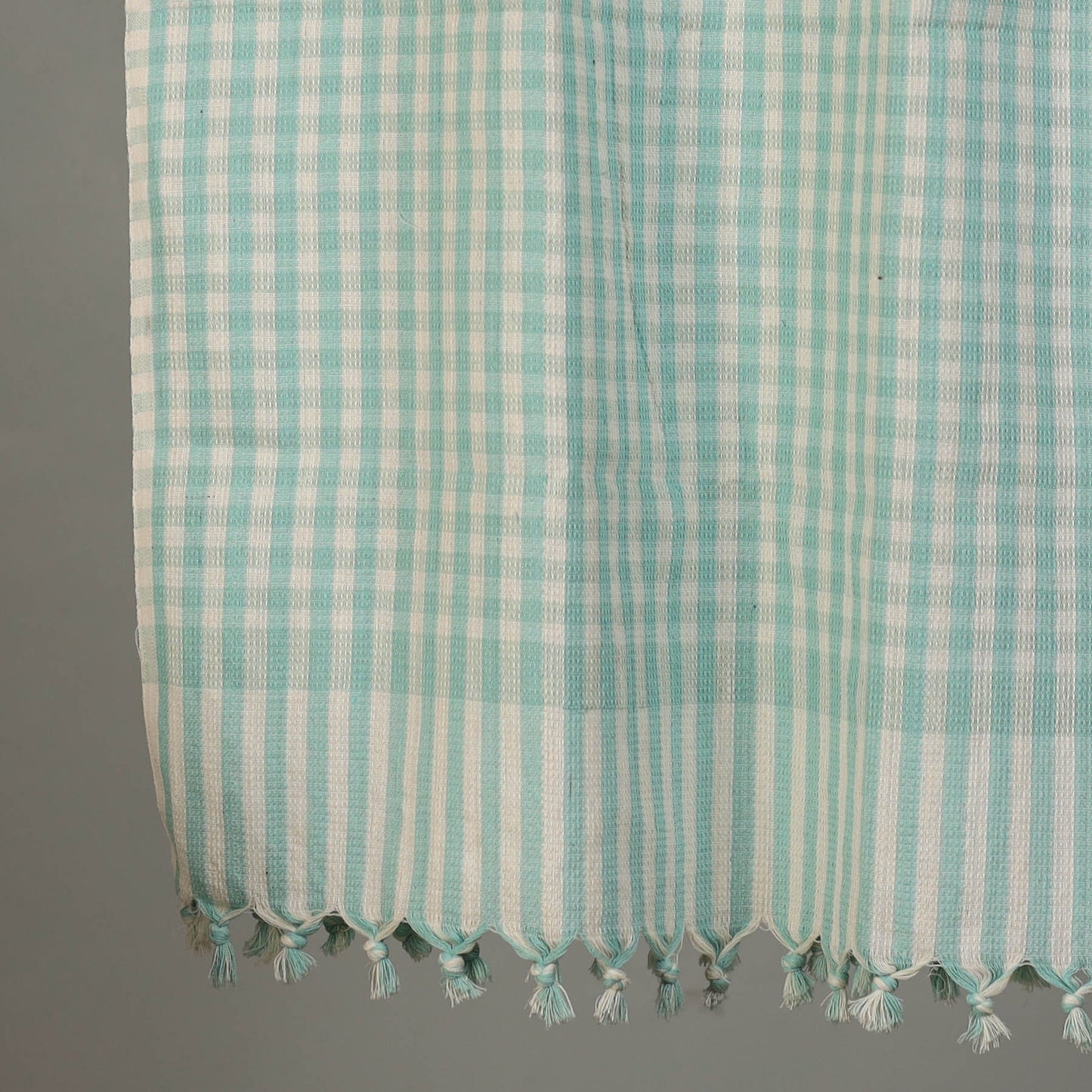 Pure Handloom Fine Cotton Checks Bath Towel 47