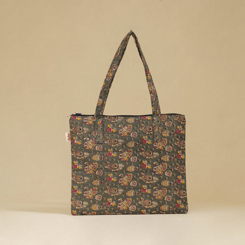 Handcrafted Quilted Handbag 11