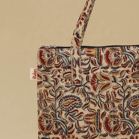 Handcrafted Quilted Handbag 15