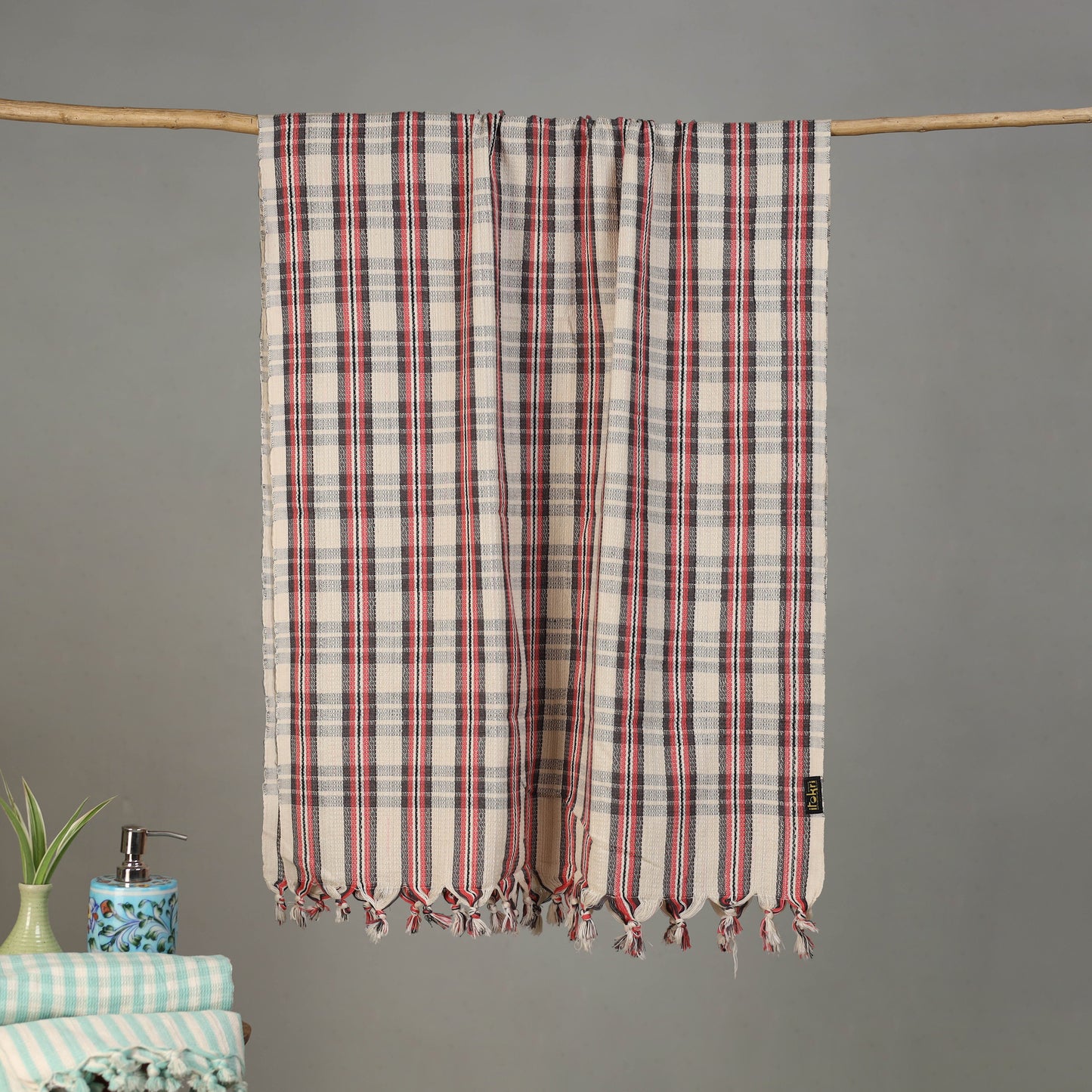 Pure Handloom Fine Cotton Checks Bath Towel 46