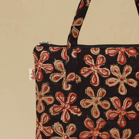 Handcrafted Quilted Handbag 18