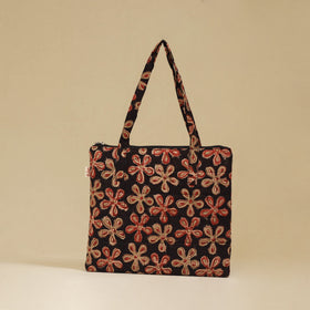 Handcrafted Quilted Handbag 18