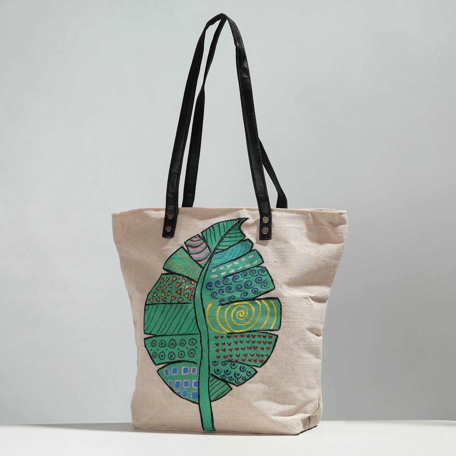BRASIL Handbag Square Format in Handmade Macrame Cotton. TERRACOTA