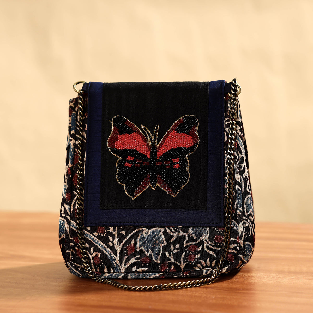 Embroidered Party Hand Bag