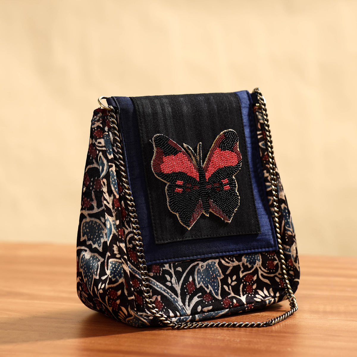 Embroidered Party Hand Bag