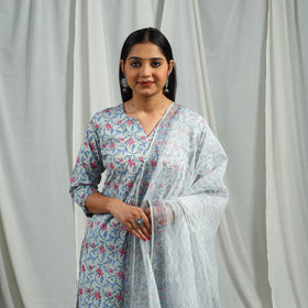 Buy Block Print Cotton Sanganeri Kurta Set