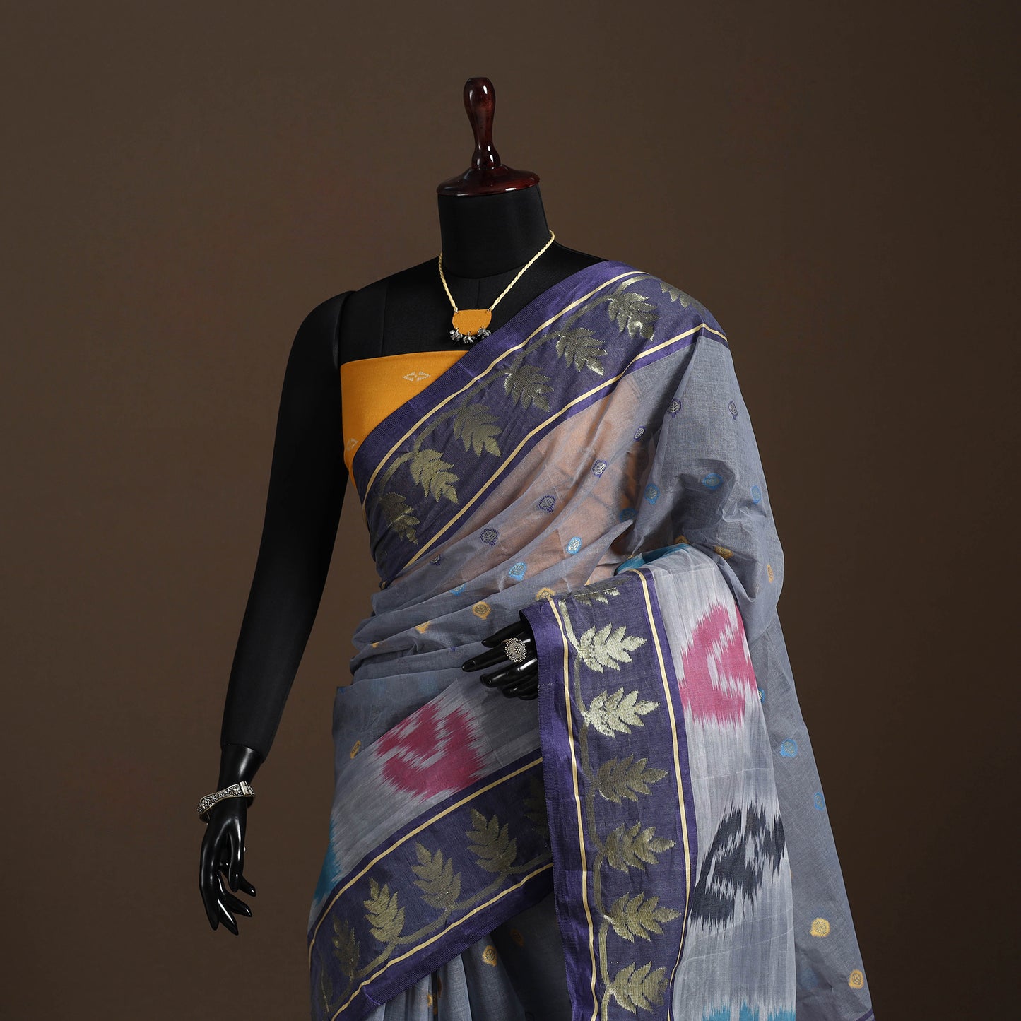 Grey - bengali tant saree with matching jewellery & blouse