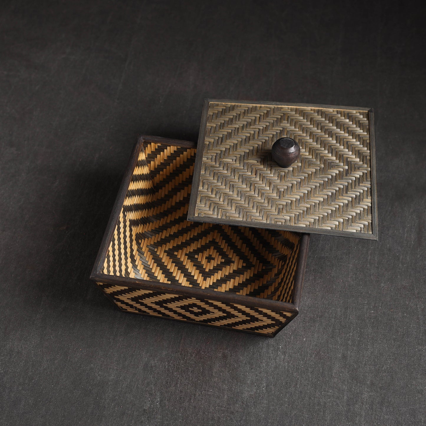 brown - Kadam Haat Handmade Bamboo Fruit Basket with Lid (Black)
