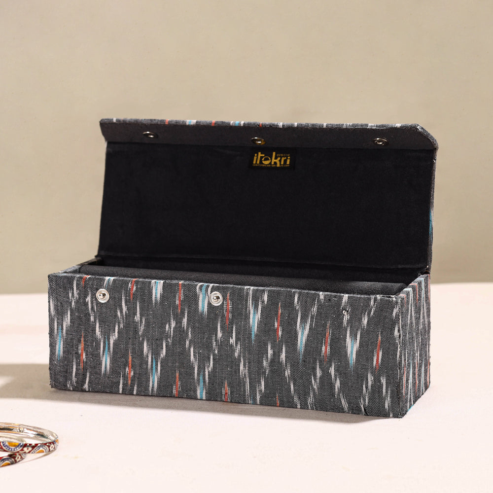 One Rod Bangle Box