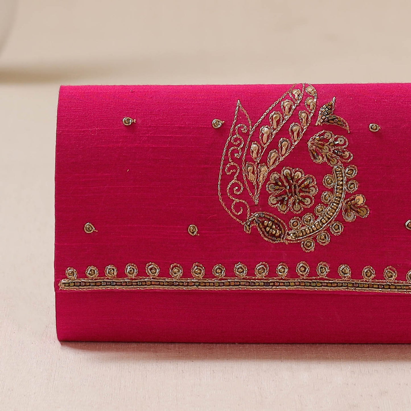 Zardozi Hand Embroidered Clutch 01