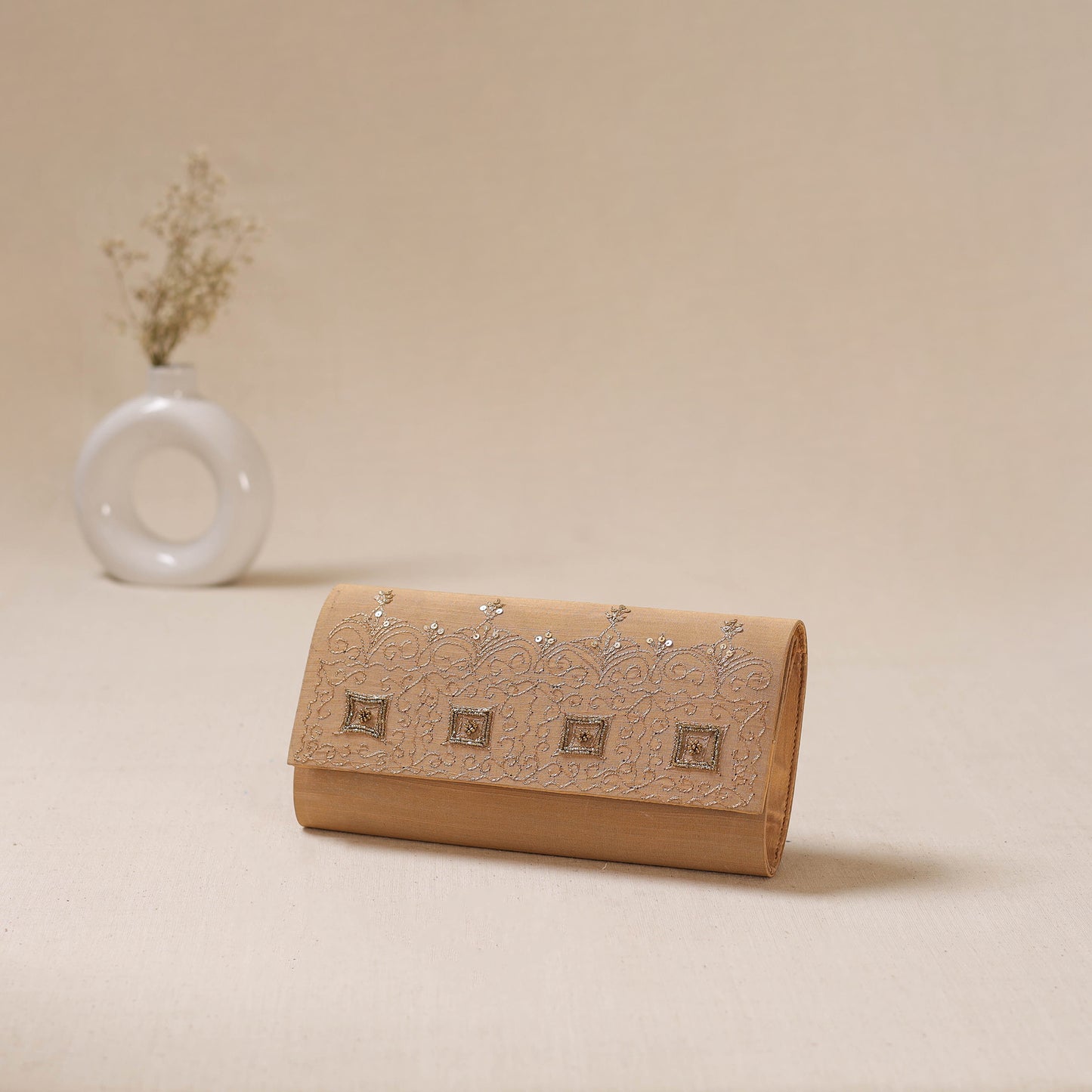 Zardozi Hand Embroidered Clutch 06