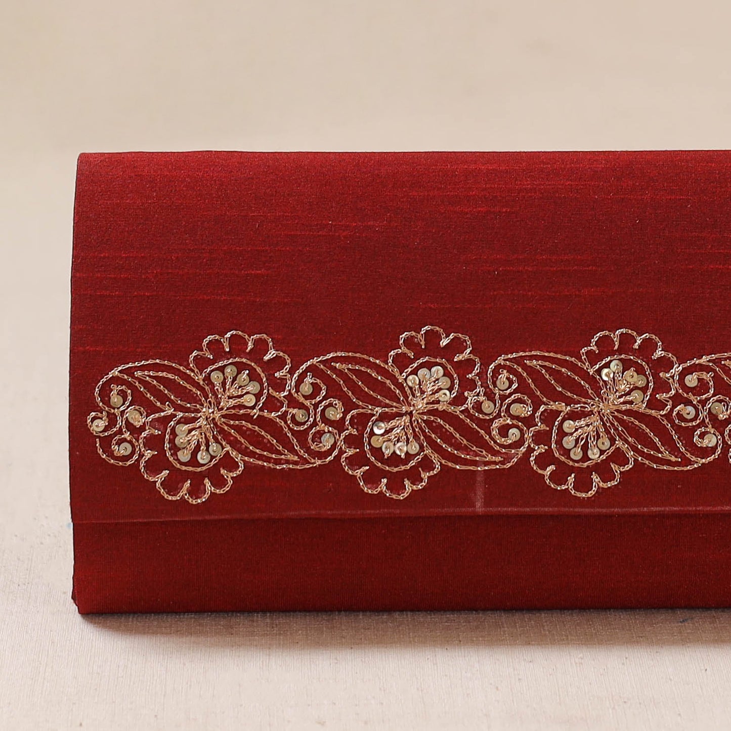 Zardozi Hand Embroidered Clutch 11