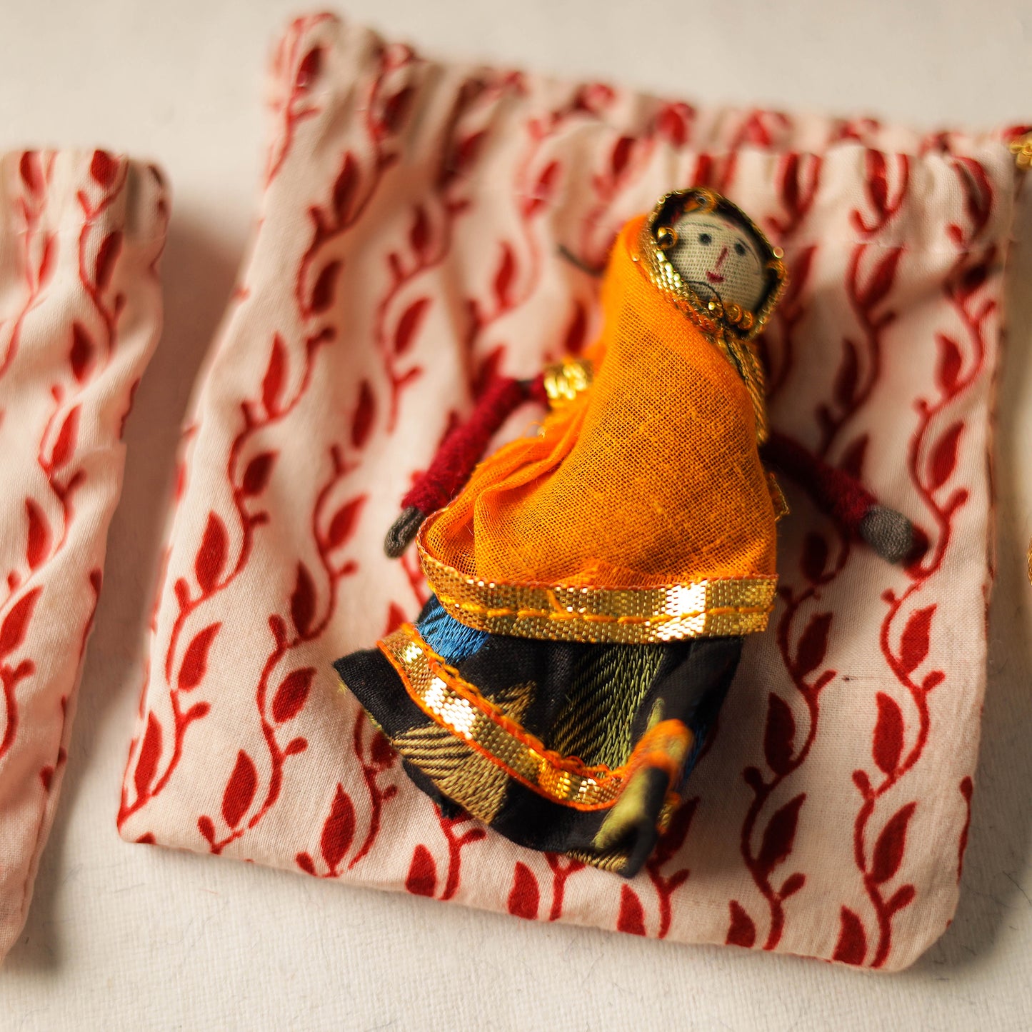 Buy Handmade Beadwork Rakhi & Lumba Set 08 Online at iTokri.com