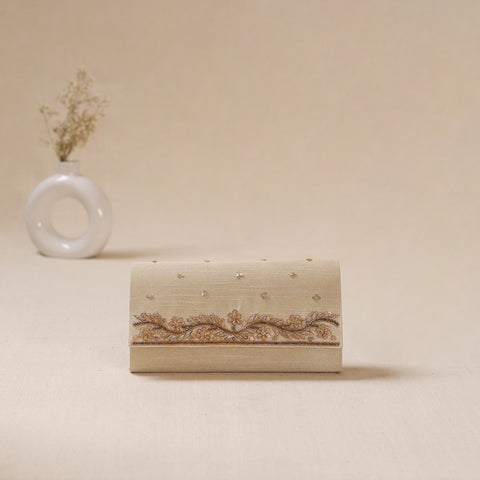 Zardozi Hand Embroidered Clutch 12