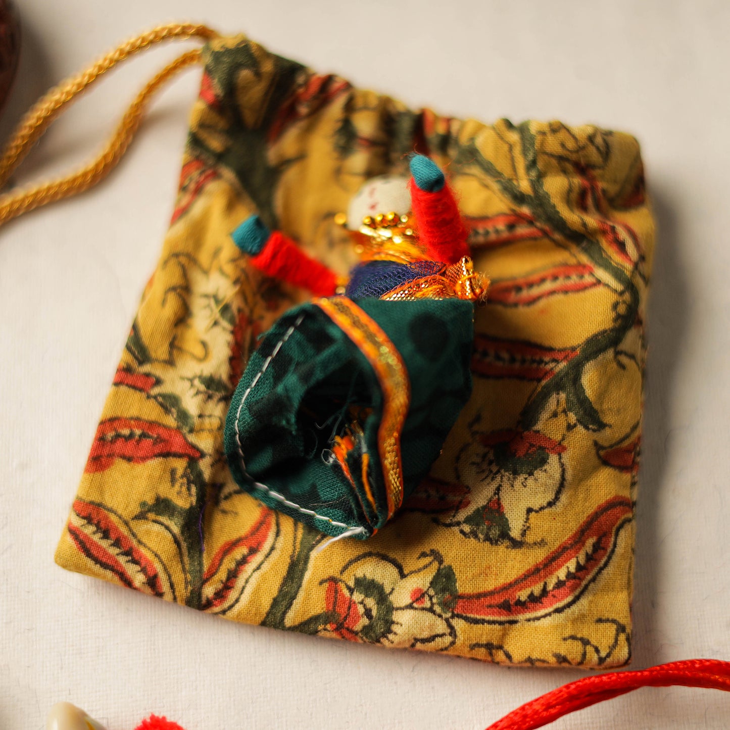 Buy Handmade Beadwork Lumba Rakhi 10 Online at iTokri.com