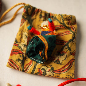 Buy Handmade Beadwork Lumba Rakhi 10 Online at iTokri.com