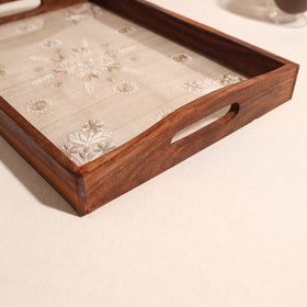 Lucknowi Chikankari Zari Hand Embroidered Sheesham Wood Tray 06