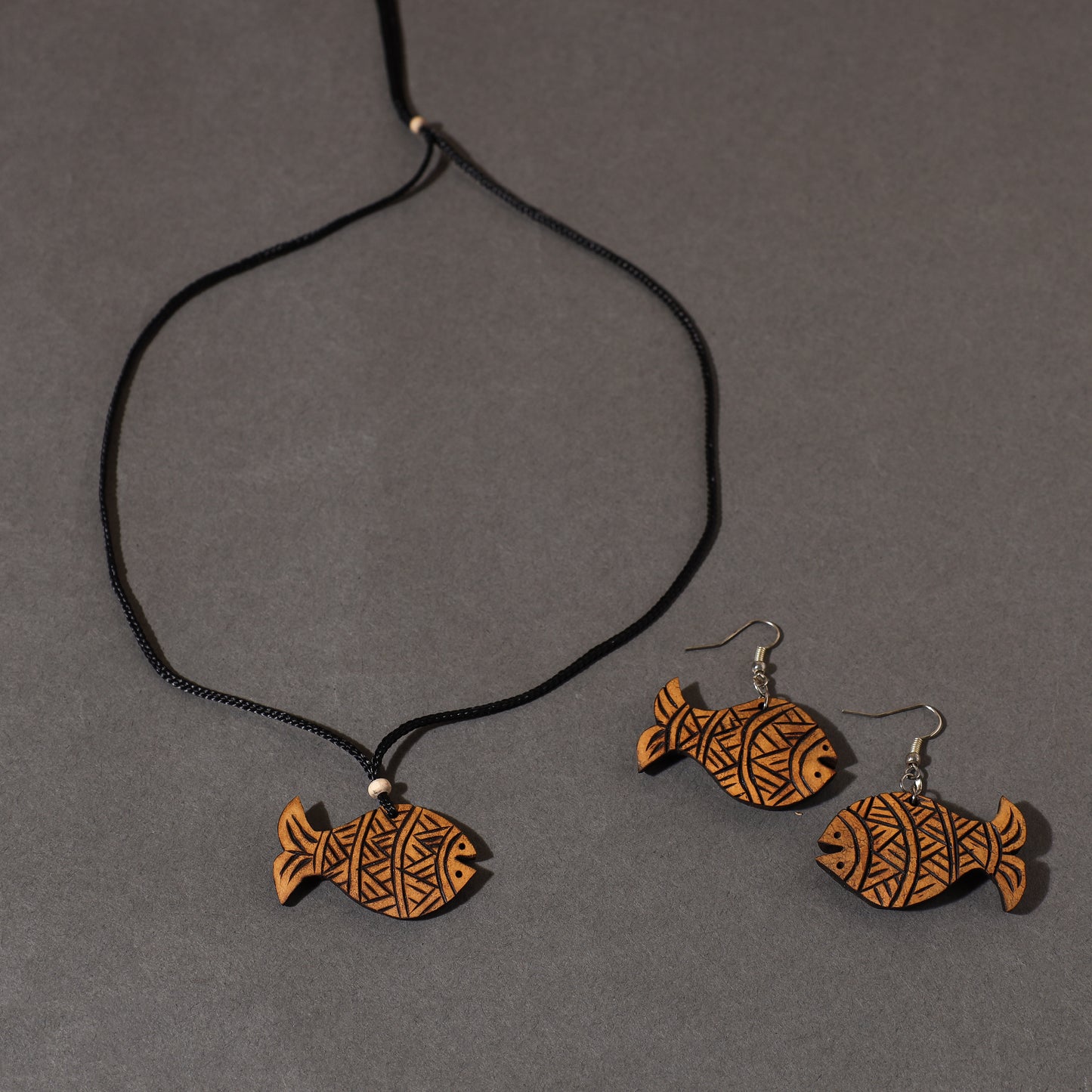 Brown - tuma craft hand carved dried bottle gourd necklace