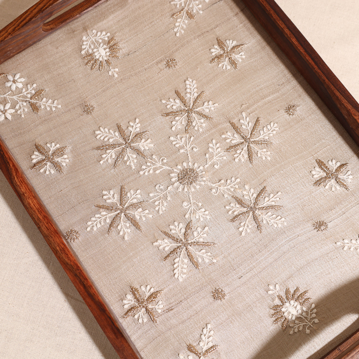 Lucknowi Chikankari Zari Hand Embroidered Sheesham Wood Tray 07