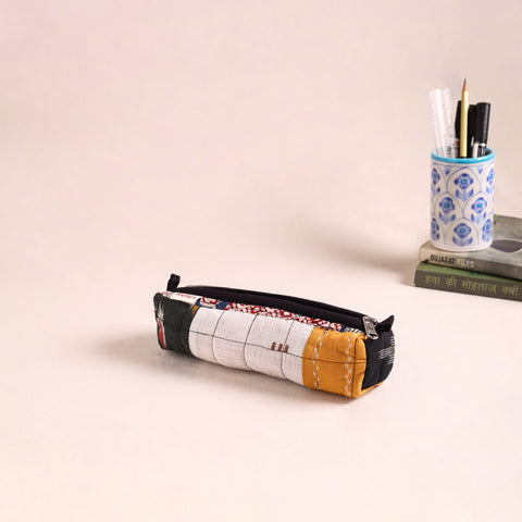 Patchwork quilted pencil pouch