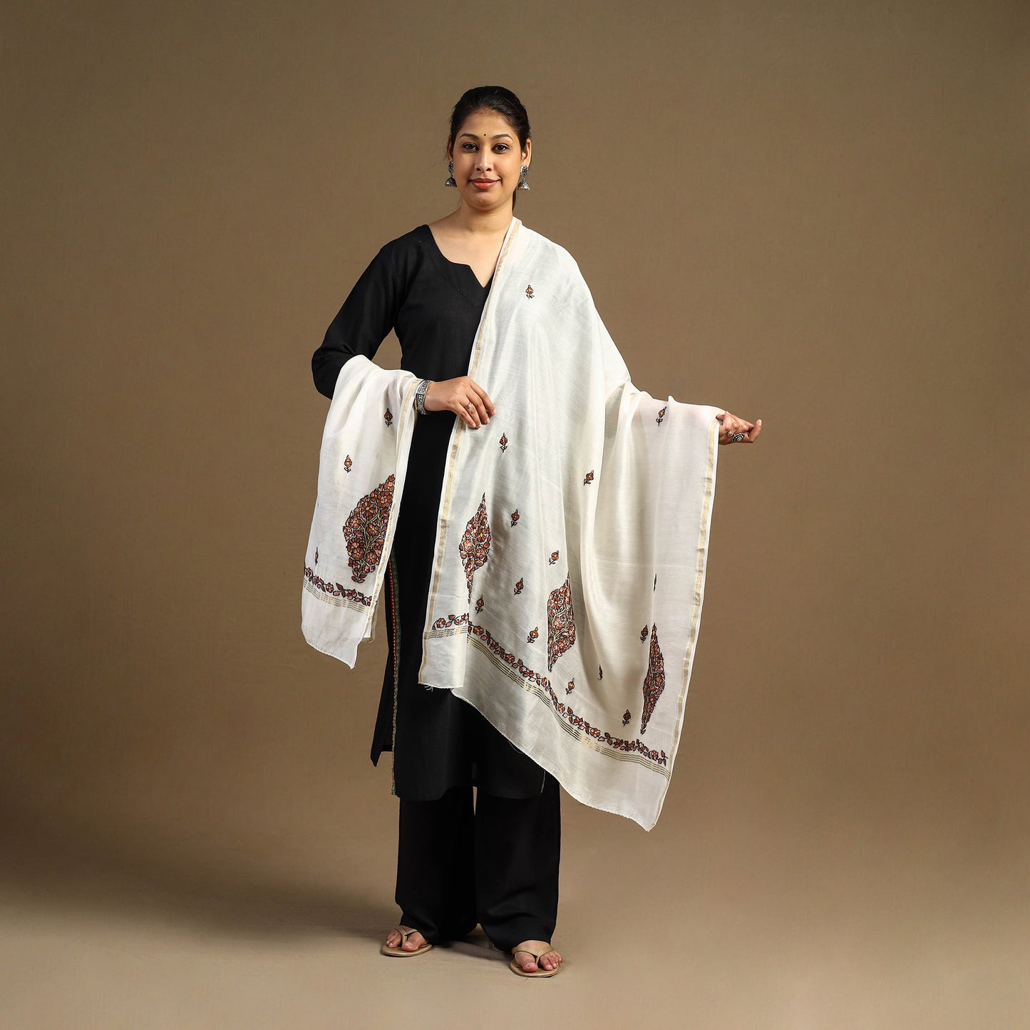 White Handloom Chanderi Silk Kashida Embroidery Dupatta