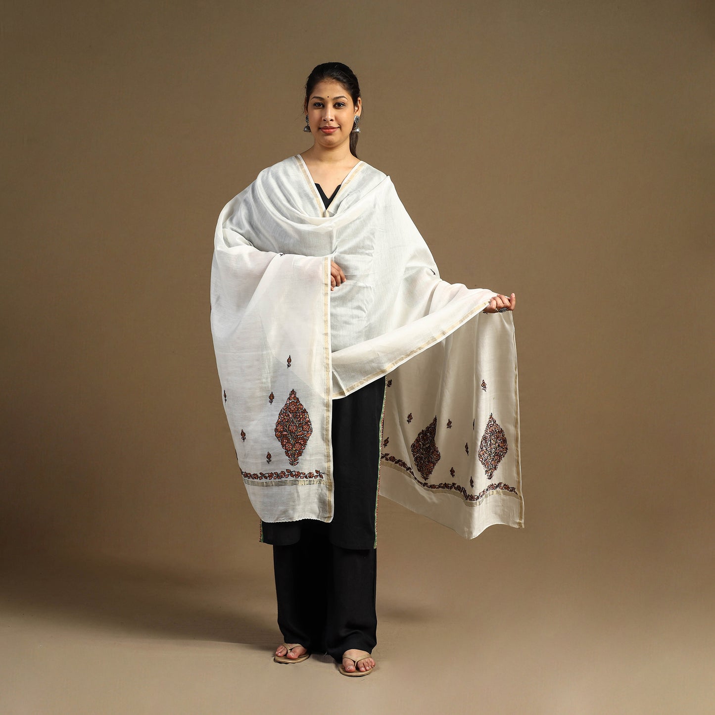 White Handloom Chanderi Silk Kashida Embroidery Dupatta