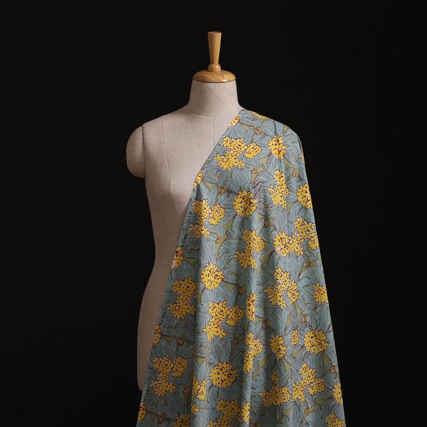 Rasa Lobhi Champa Motif Floral Hand Block Printed Cotton Fabric 05