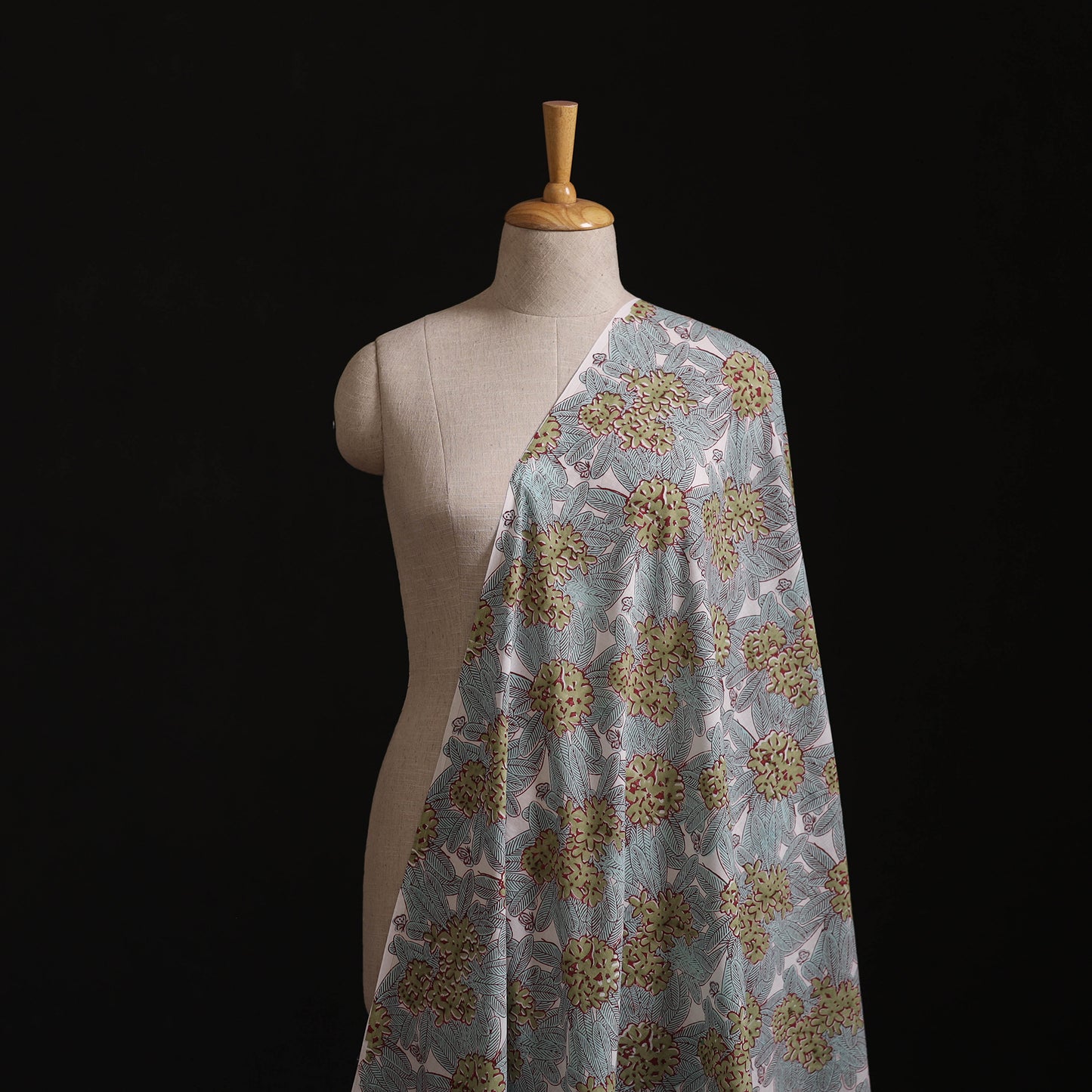 Rasa Lobhi Champa Motif Floral Hand Block Printed Cotton Fabric 01