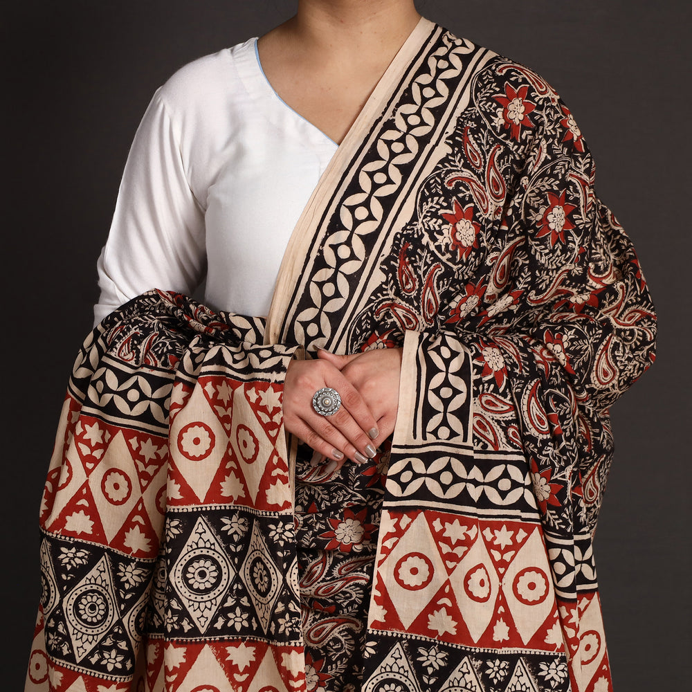 bagru dupatta