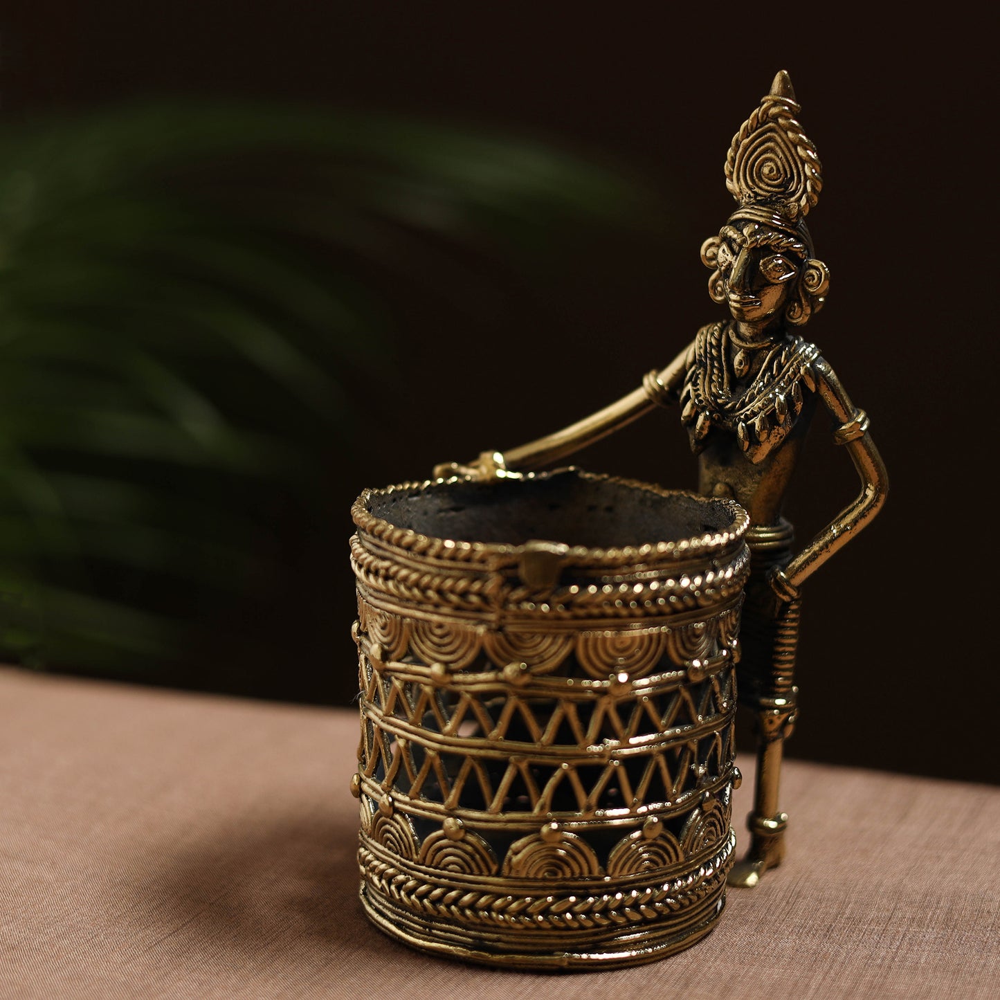 Women - Tribal Odisha Dokra Art Pen Stand