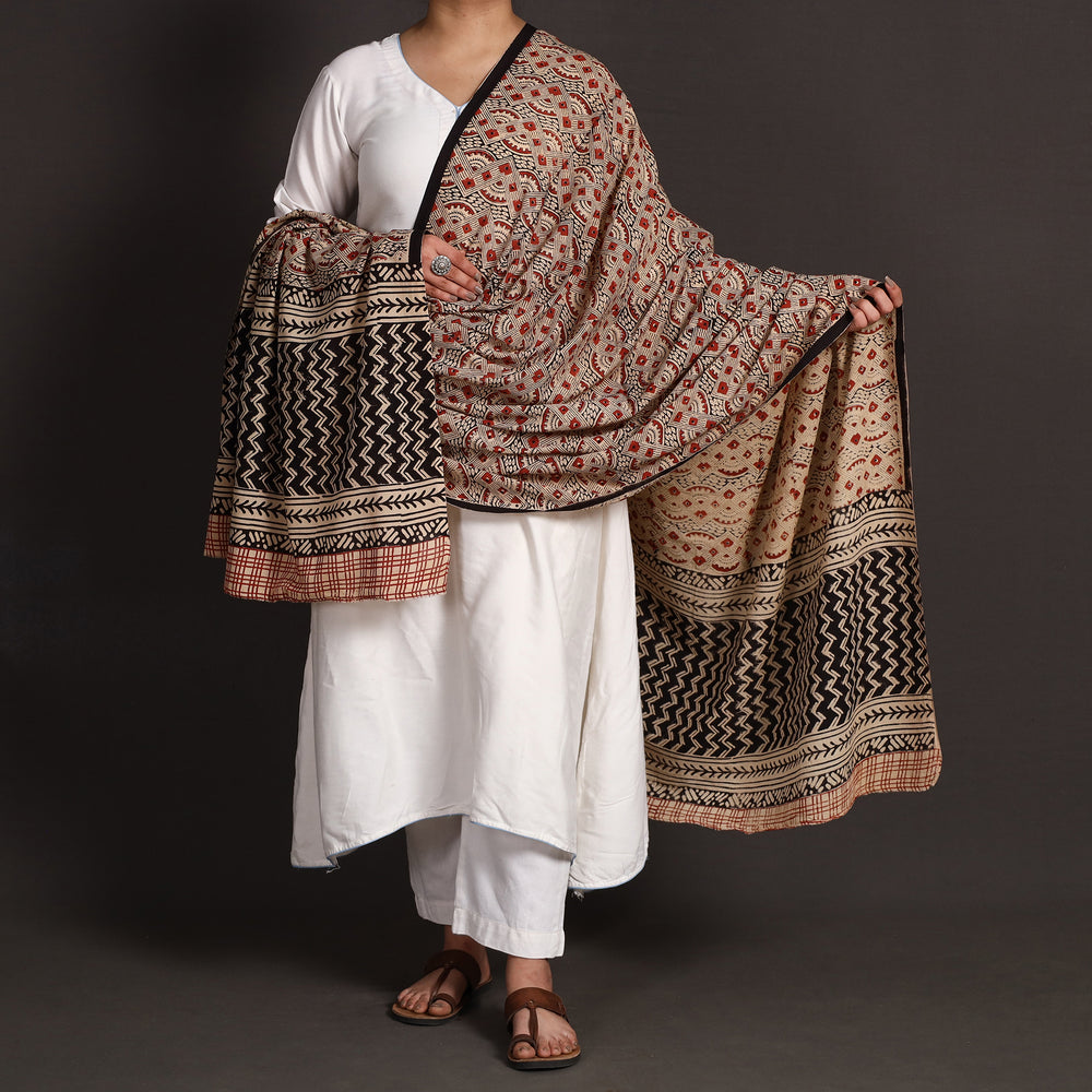 bagru dupatta