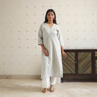 Afiya Light Grey Flex Cotton Straight Plain Kurta