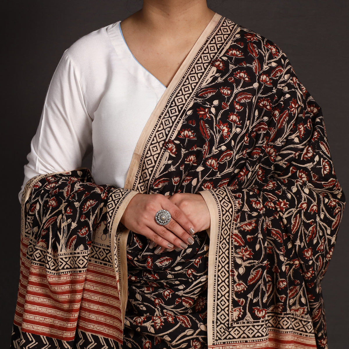 bagru dupatta