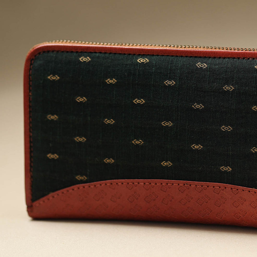 leather wallet