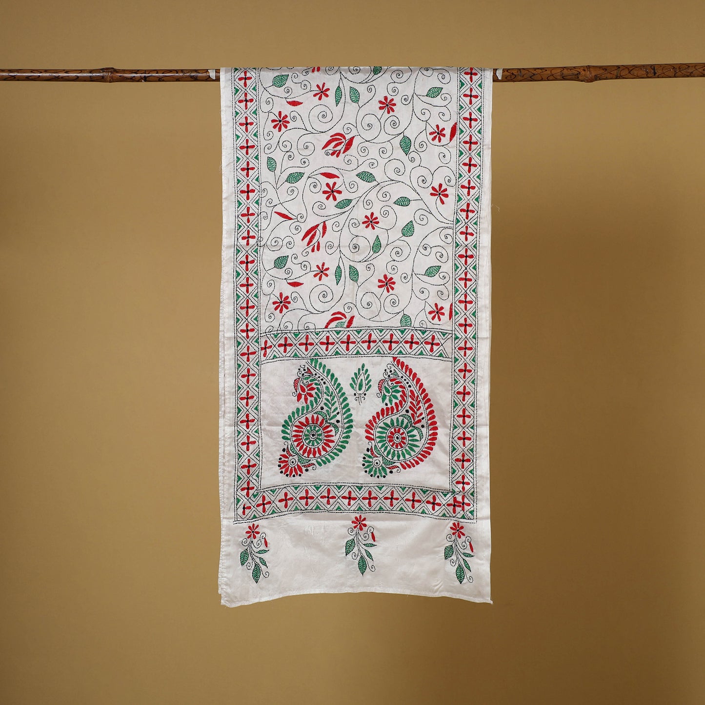 White - handloom tussar silk bengal kantha work stole 08