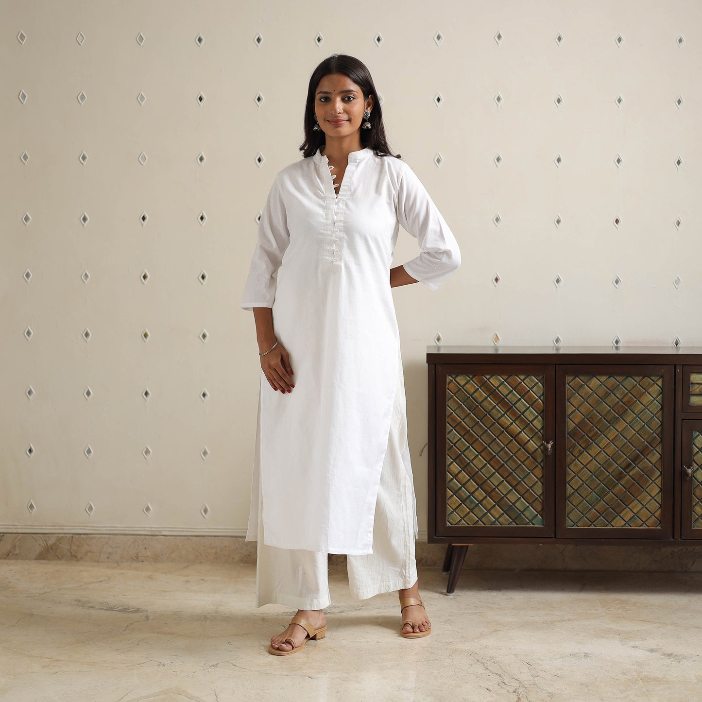 Zeenat White Flex Cotton Straight Plain Kurta