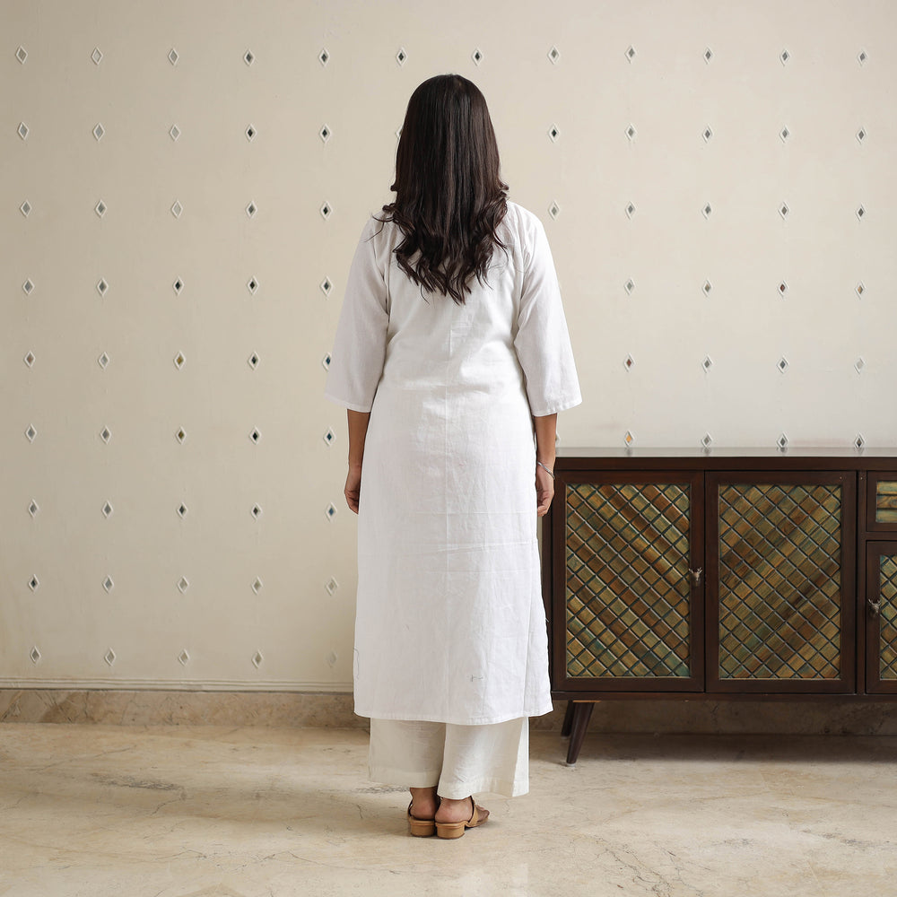 Zeenat White Flex Cotton Straight Plain Kurta