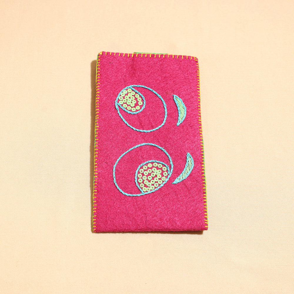 felt mobile pouch