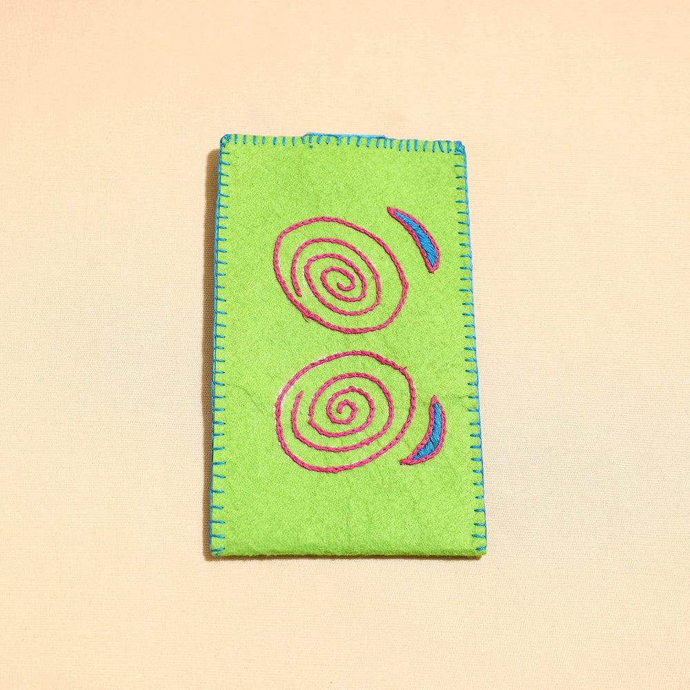 felt mobile pouch