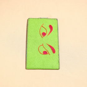 Green Handcrafted Embroidered Felt Mobile Pouch 
