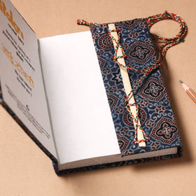  Fabric Cover Handmade Paper Notebook with Thread Lock 