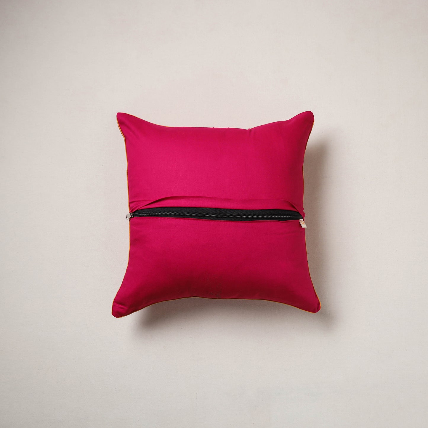 Jacquard Cushion Cover (16 x 16 in) 04