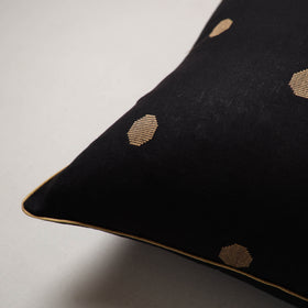 Jacquard Cushion Cover (16 x 16 in) 07