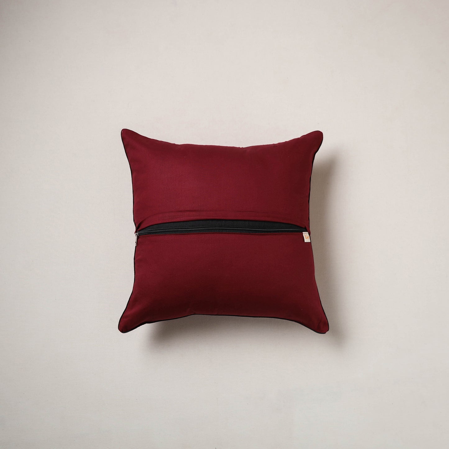 Jacquard Cushion Cover (16 x 16 in) 08