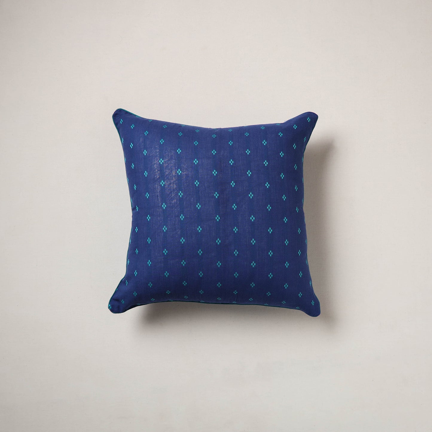 Jacquard Cushion Cover (16 x 16 in) 09
