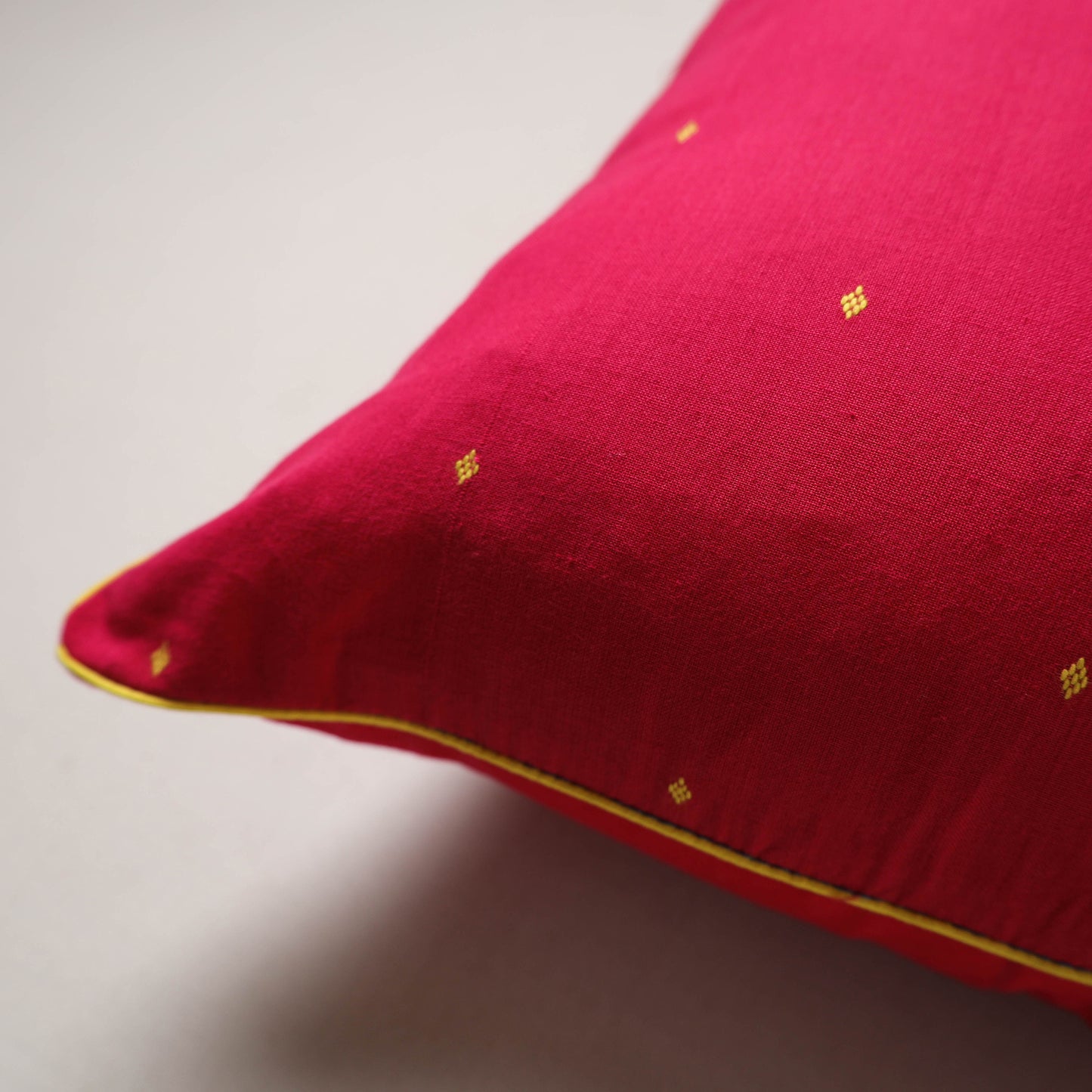 Jacquard Cushion Cover (16 x 16 in) 11