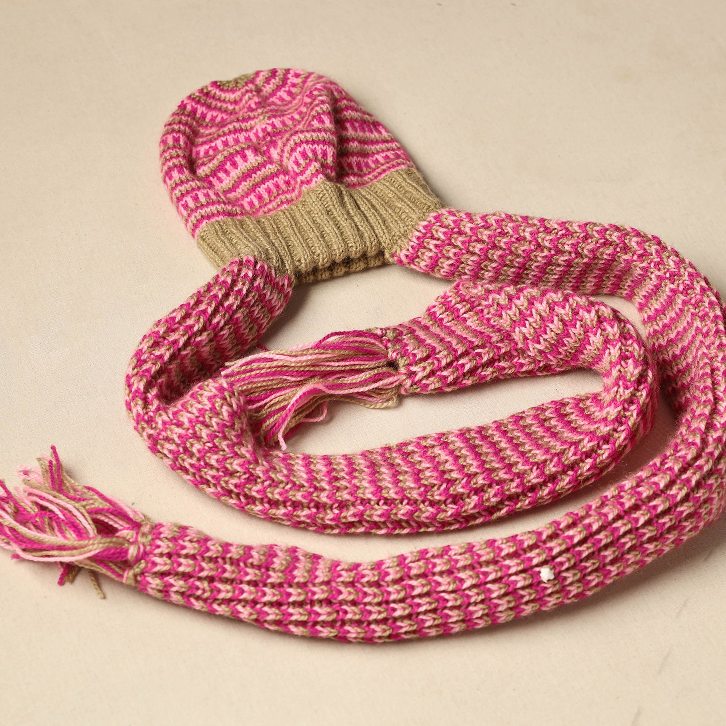 Pink - Kumaun Hand Knitted Woolen Muffler Cap 80