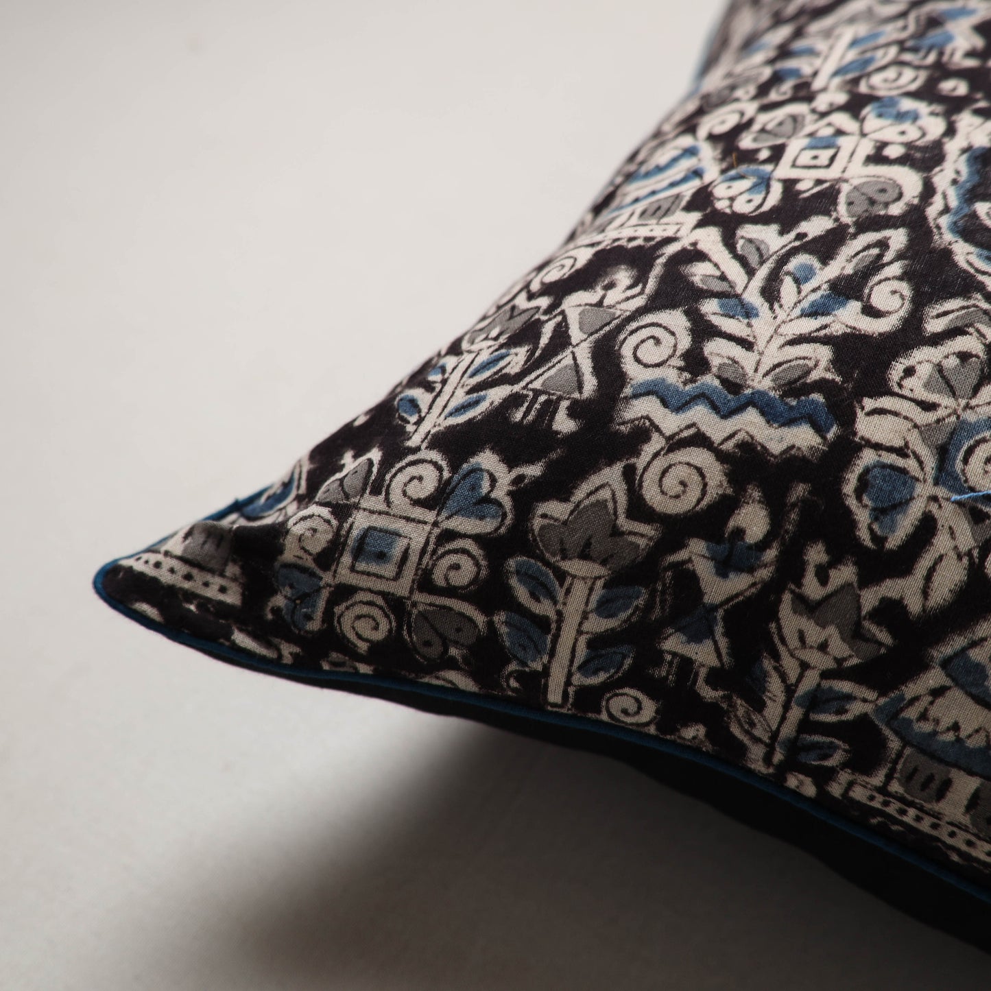Kalamkari Print Cushion Cover (16 x 16 in) 22