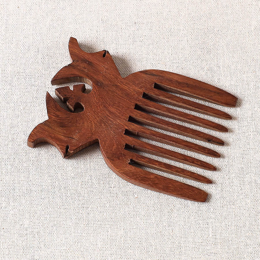 wooden comb 